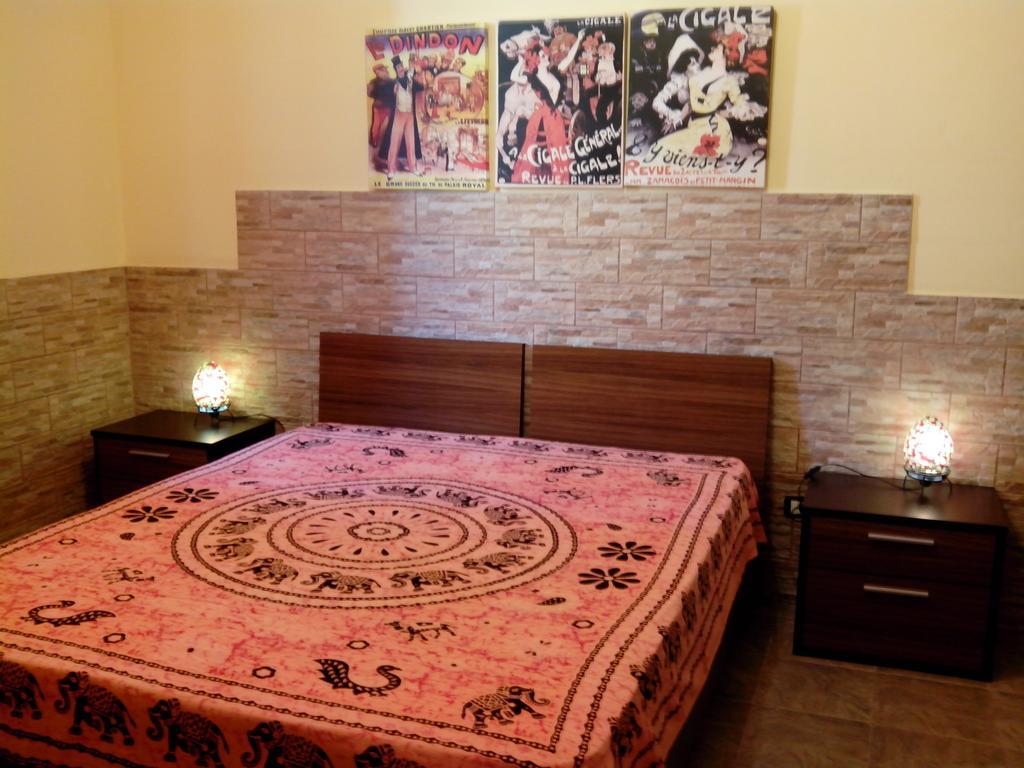 Bed&Breakfast La Casetta Sant'Alessio Siculo Ruang foto