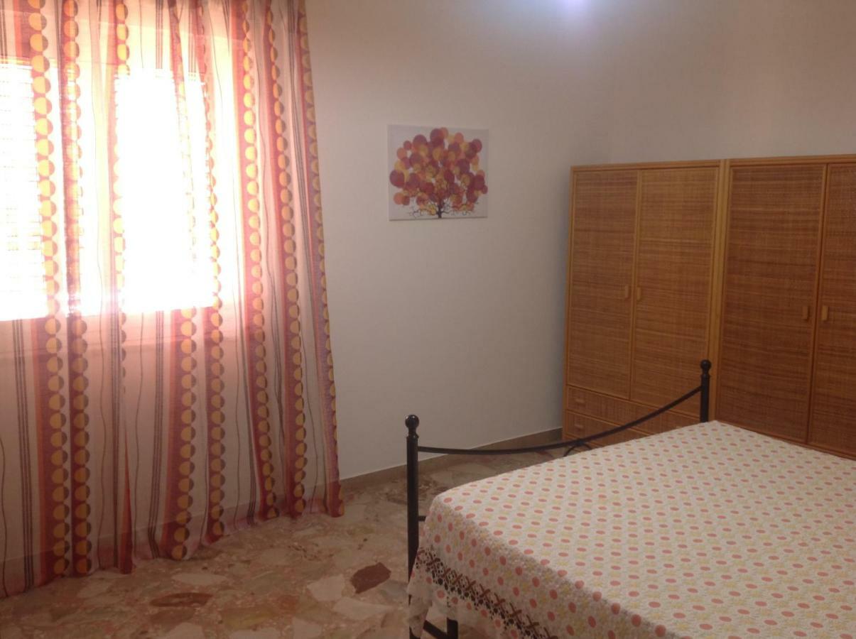 Bed&Breakfast La Casetta Sant'Alessio Siculo Bagian luar foto