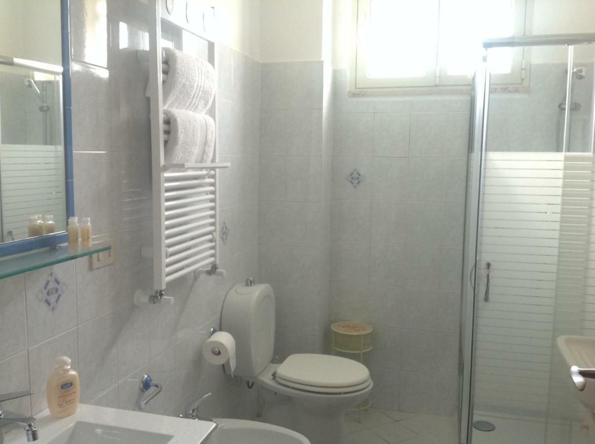 Bed&Breakfast La Casetta Sant'Alessio Siculo Bagian luar foto